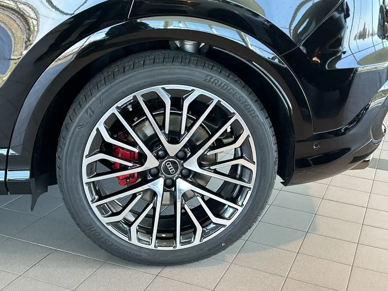 Audi SQ5 снимка Audi SQ5