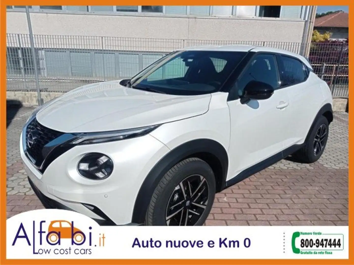 Nissan Juke 1.0 DIG-T 114CV 2WD N-Connecta Bianco - 2