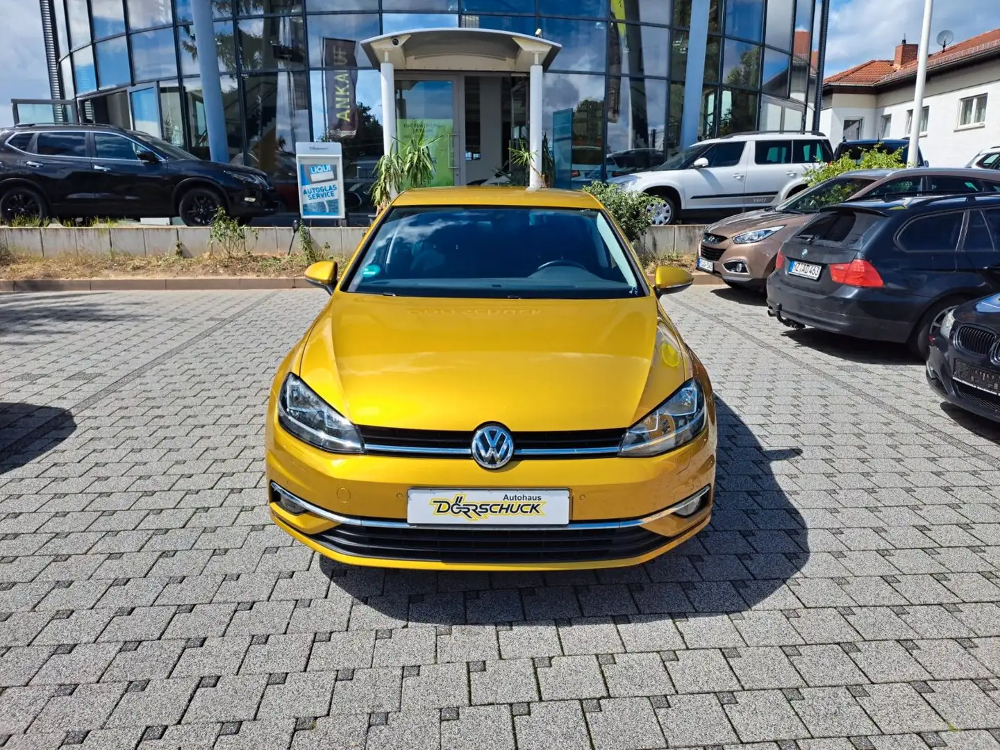 Volkswagen Golf VII Lim. Sound Navi. Klimaaut. Temp. PDC. Żółty - 2