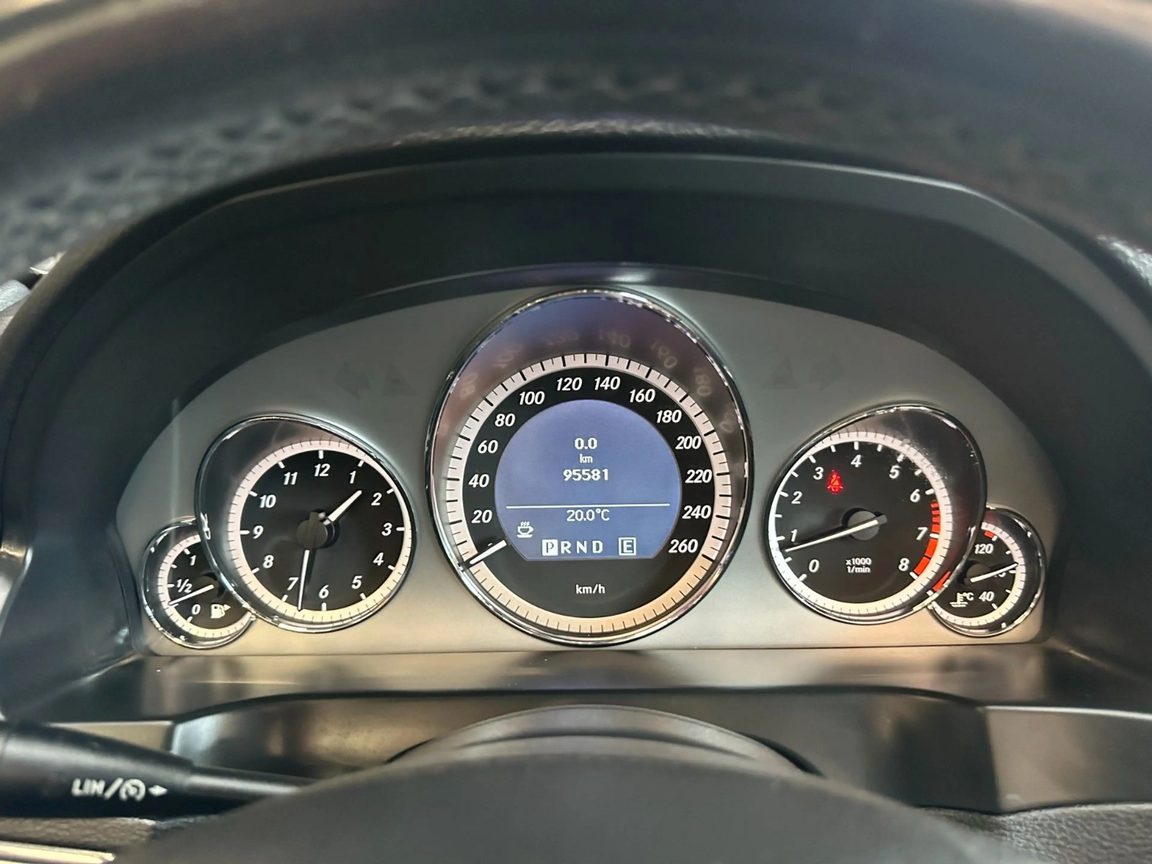 Mercedes-Benz E 200 *NACKENHZ*SITZHZ/Belüftung*NAVI*PDC*TEMPO* — photo 14