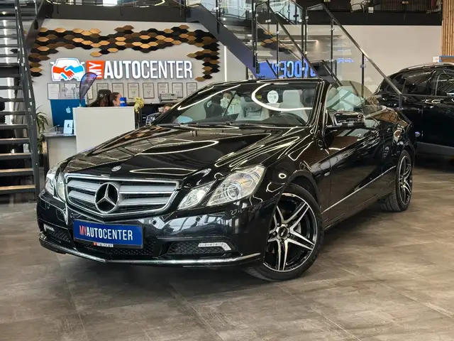 Mercedes-Benz E 200 *NACKENHZ*SITZHZ/Belüftung*NAVI*PDC*TEMPO*