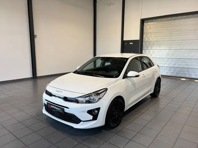 Kia Rio view 3