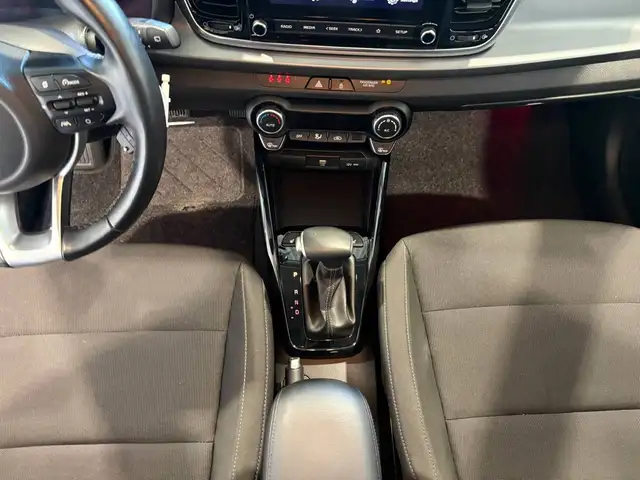Kia Rio view 12
