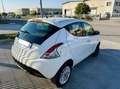 Lancia Ypsilon Ypsilon 0.9 t.air Gold ecochic metano 80cv Bianco - thumbnail 4