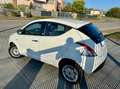 Lancia Ypsilon Ypsilon 0.9 t.air Gold ecochic metano 80cv Bianco - thumbnail 2