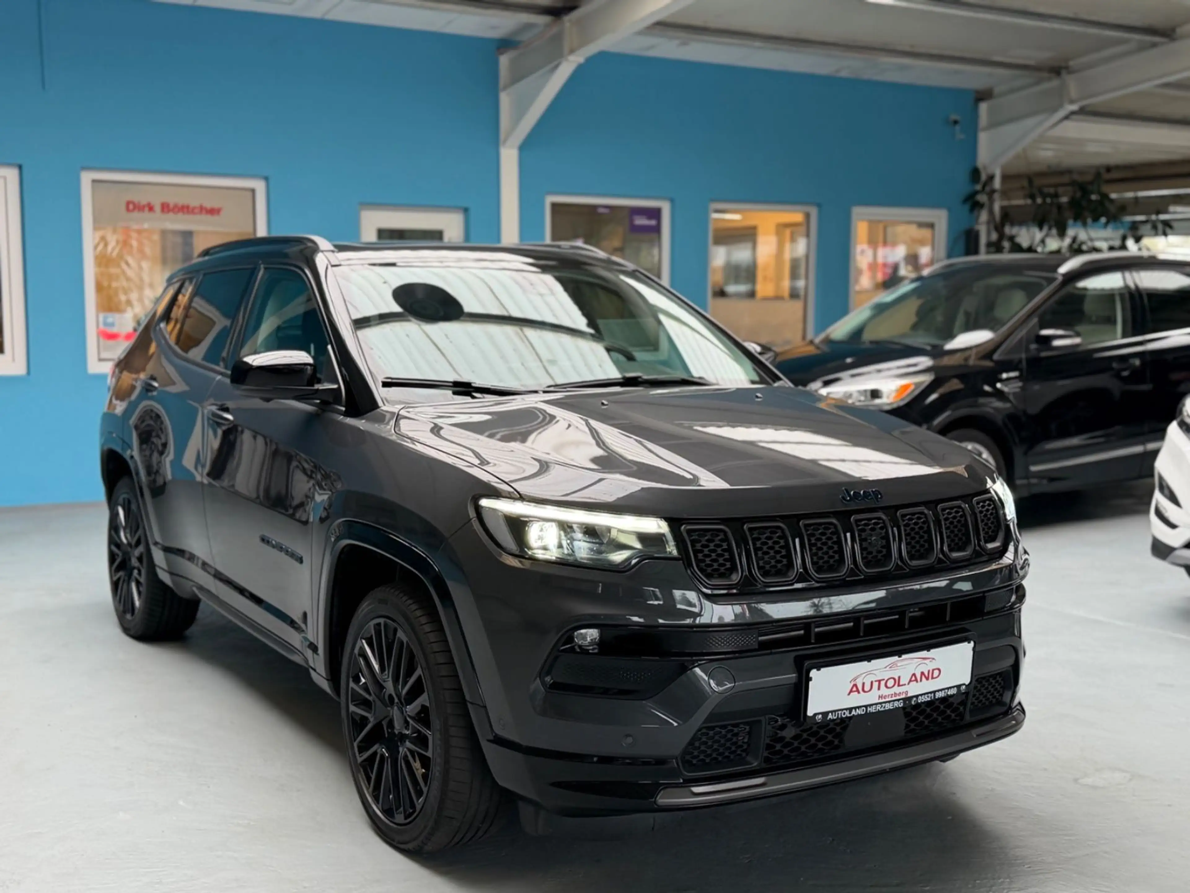 Jeep Compass S Plug-In Hybrid 4WD Kamera PANO LED SHZ — photo 4