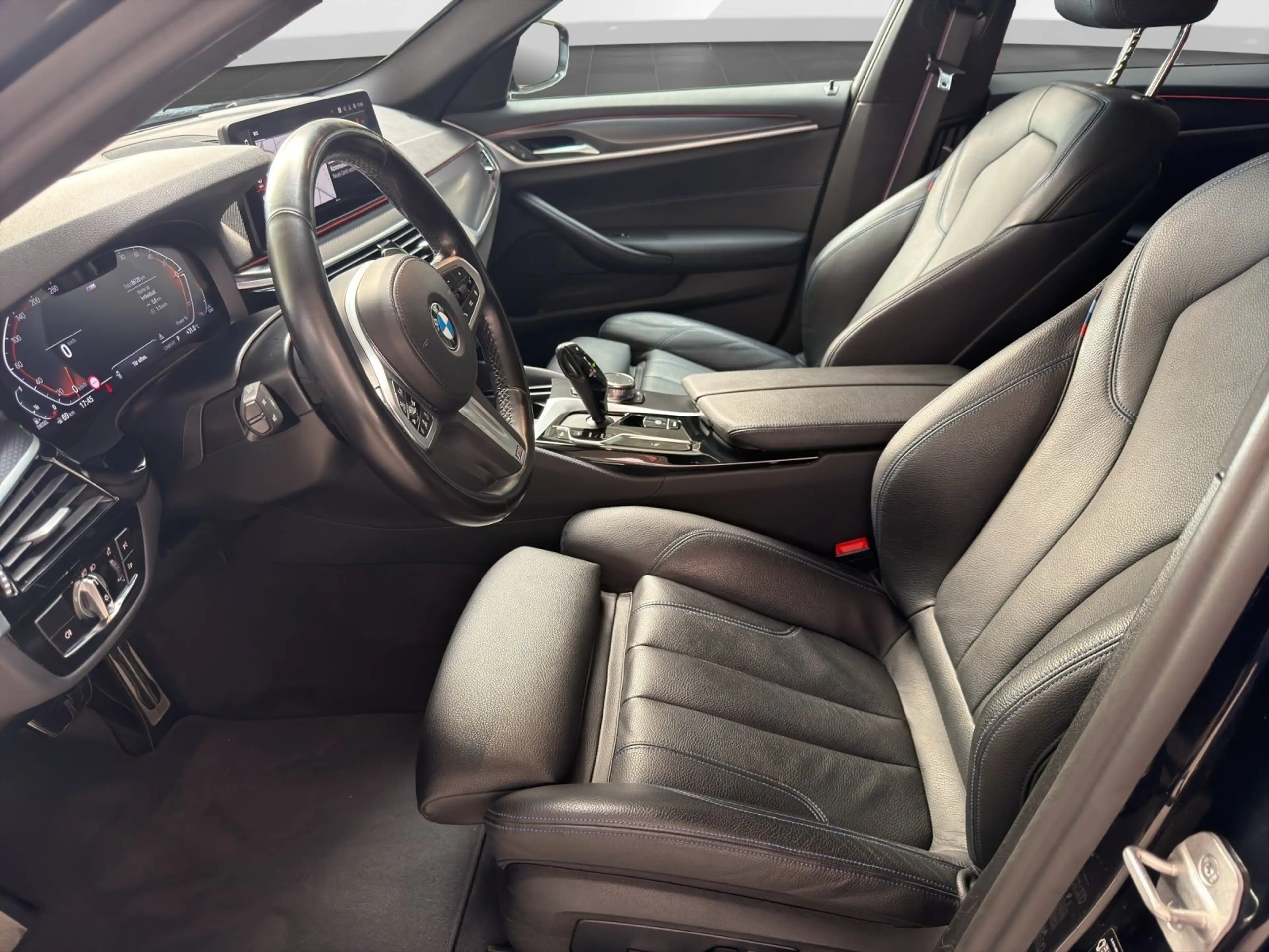 BMW 540 d xDrive Touring M Sport PRO/Head-Up/Laser/DAPro — photo 11
