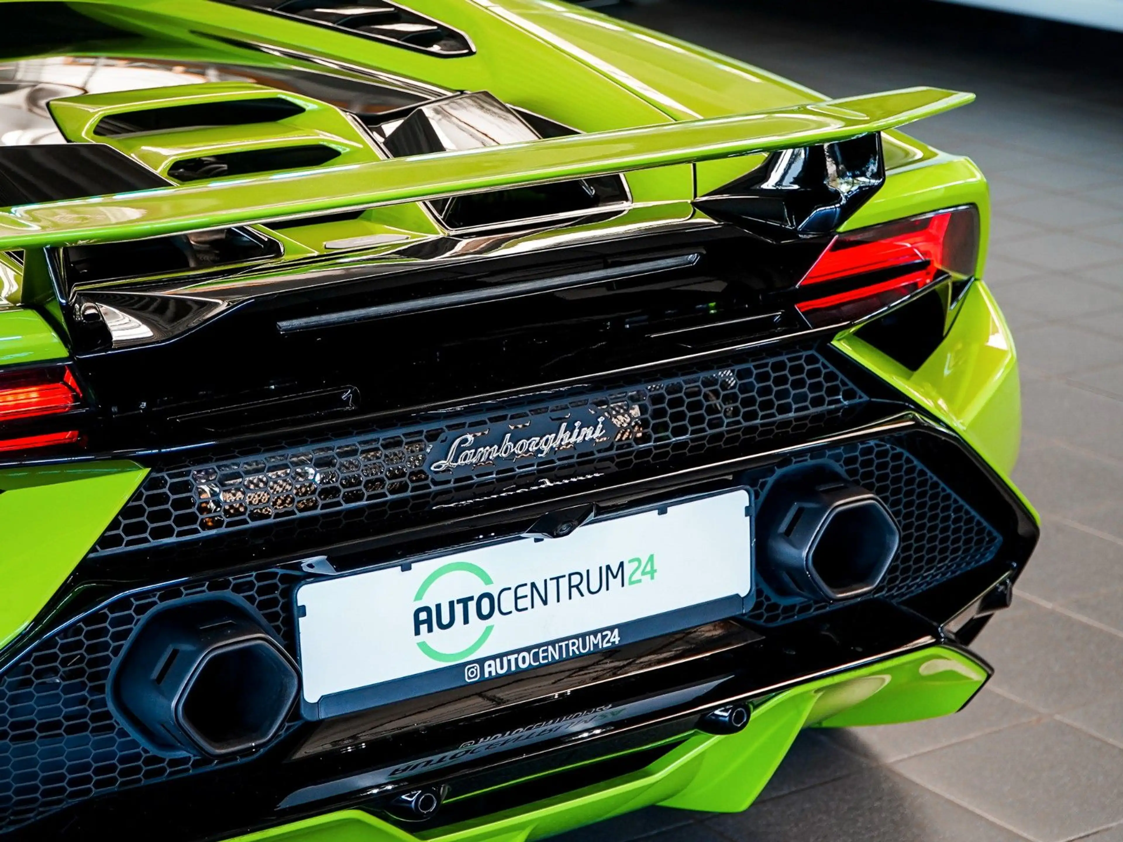 Lamborghini Huracán Tecnica Carbon Buckets Sensonum Lift — photo 13