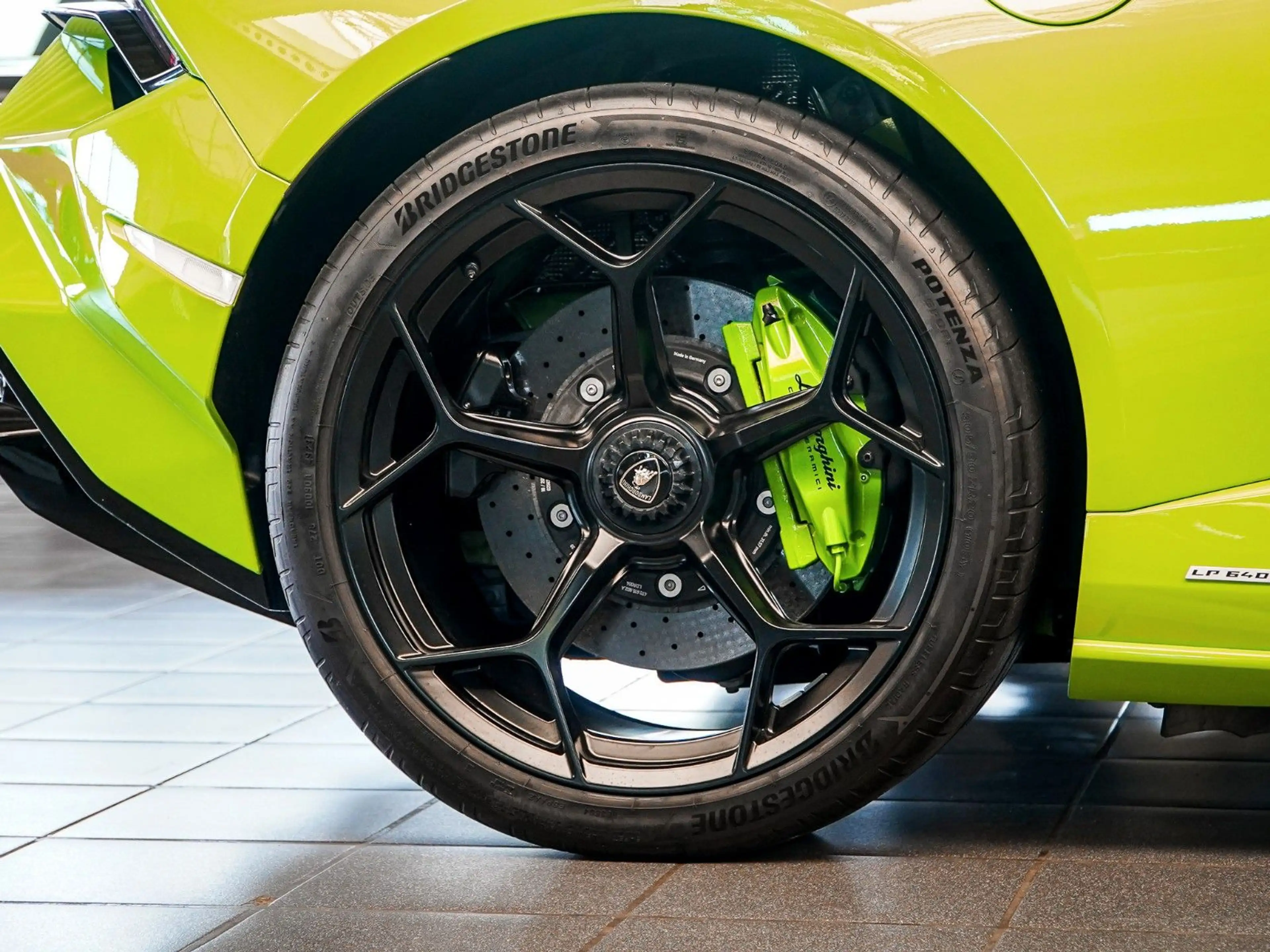 Lamborghini Huracán Tecnica Carbon Buckets Sensonum Lift — photo 10