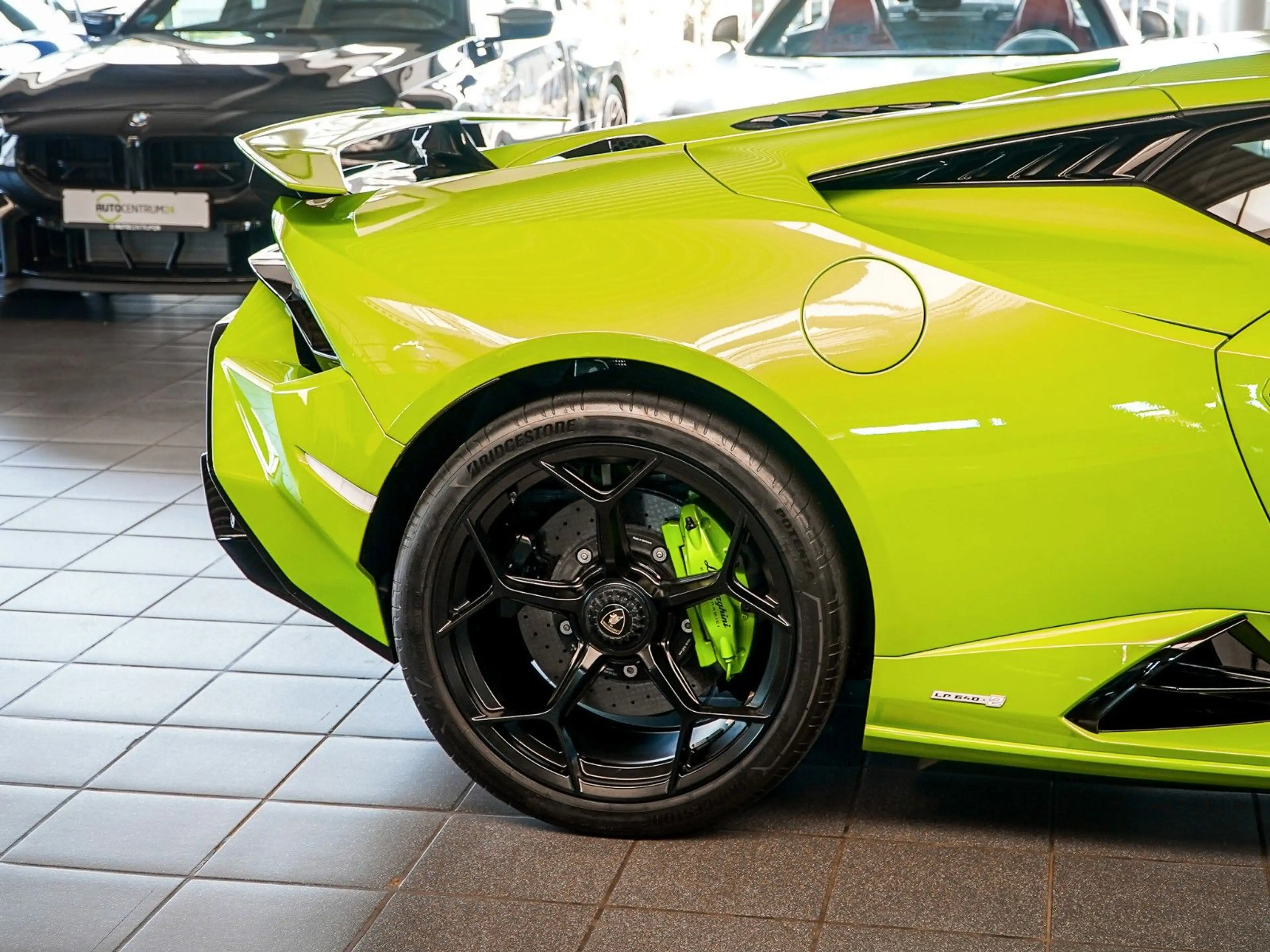 Lamborghini Huracán Tecnica Carbon Buckets Sensonum Lift — photo 9