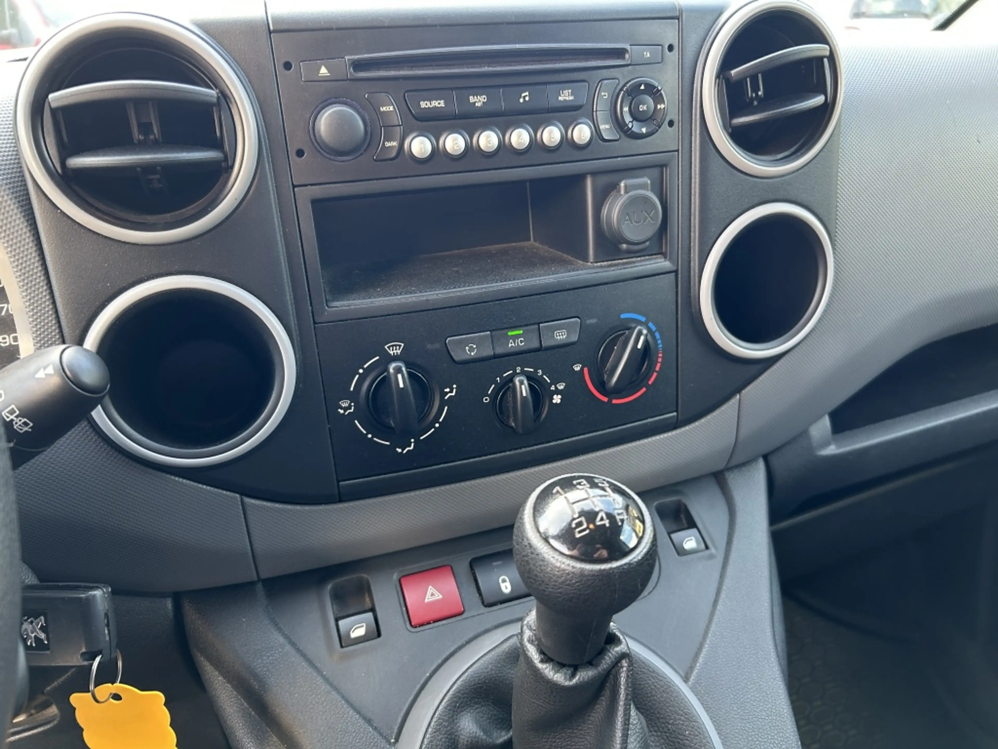Peugeot Partner 120 1.6 BlueHDi airco — photo 12