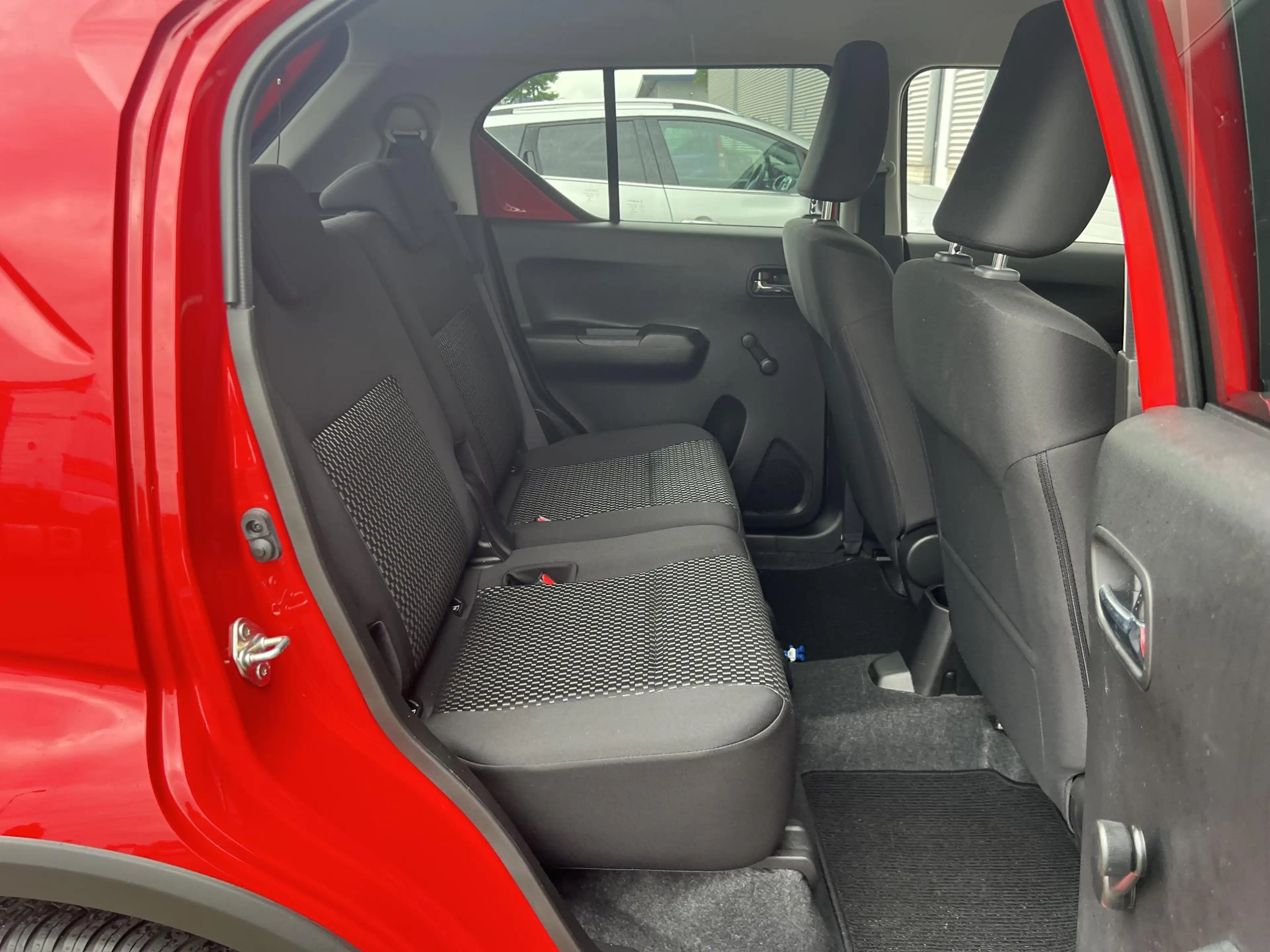 Suzuki Ignis 1.2 Smart Hybrid Select Automaat | Trekhaak | All — photo 13