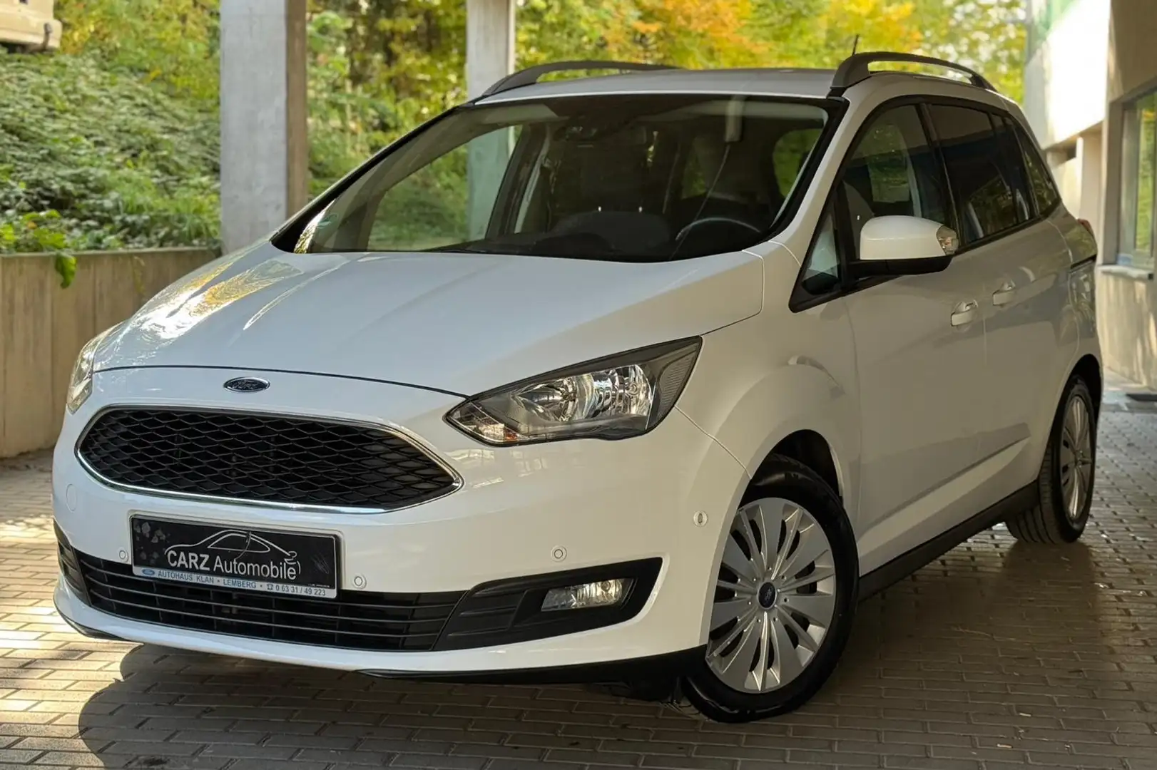 Ford Grand C-Max ** 1. Hand ** 7 Sitzer ** Weiß - 1