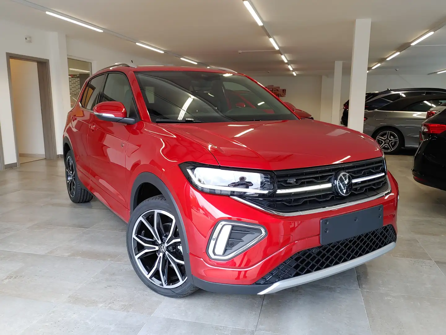 Volkswagen T-Cross 1.5 TSI DSG R-Line AHK/Matrix/Ready2Disc/Kamera Rot - 2
