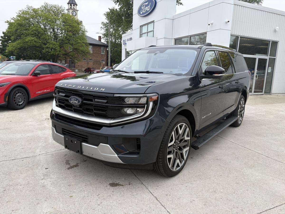 2025 Ford Expedition Platinum Max 4x4