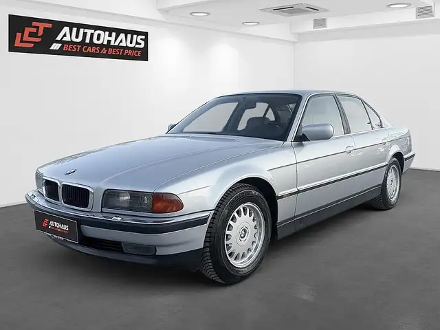 BMW 730 i Aut. | 1.BESITZ | HERVORRAGENDER ZUSTAND | SC...