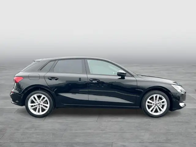 Audi A3 view 6