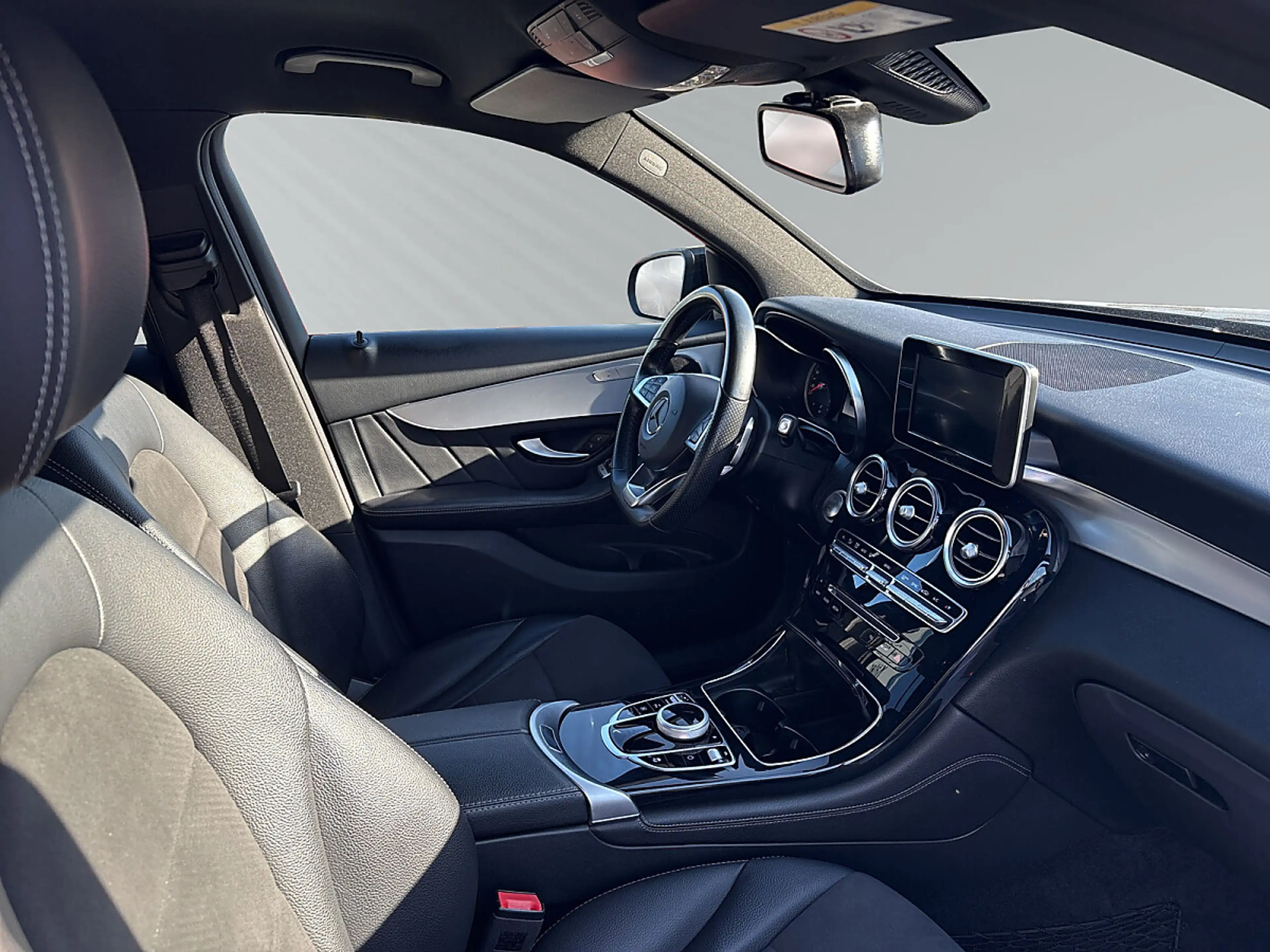 Mercedes-Benz GLC 250 Exclusive 4Matic (EURO 6d-TEMP) — photo 10