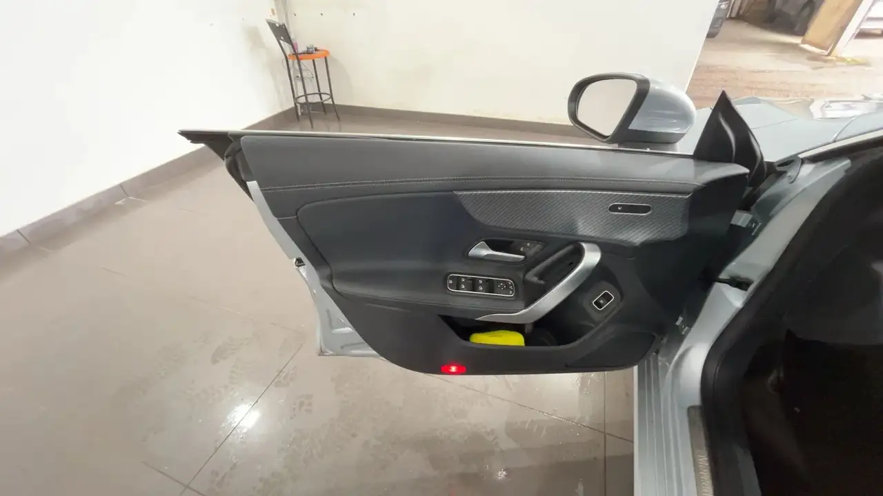 Mercedes-Benz CLA 180 CLA 180d Luxury Line auto 19