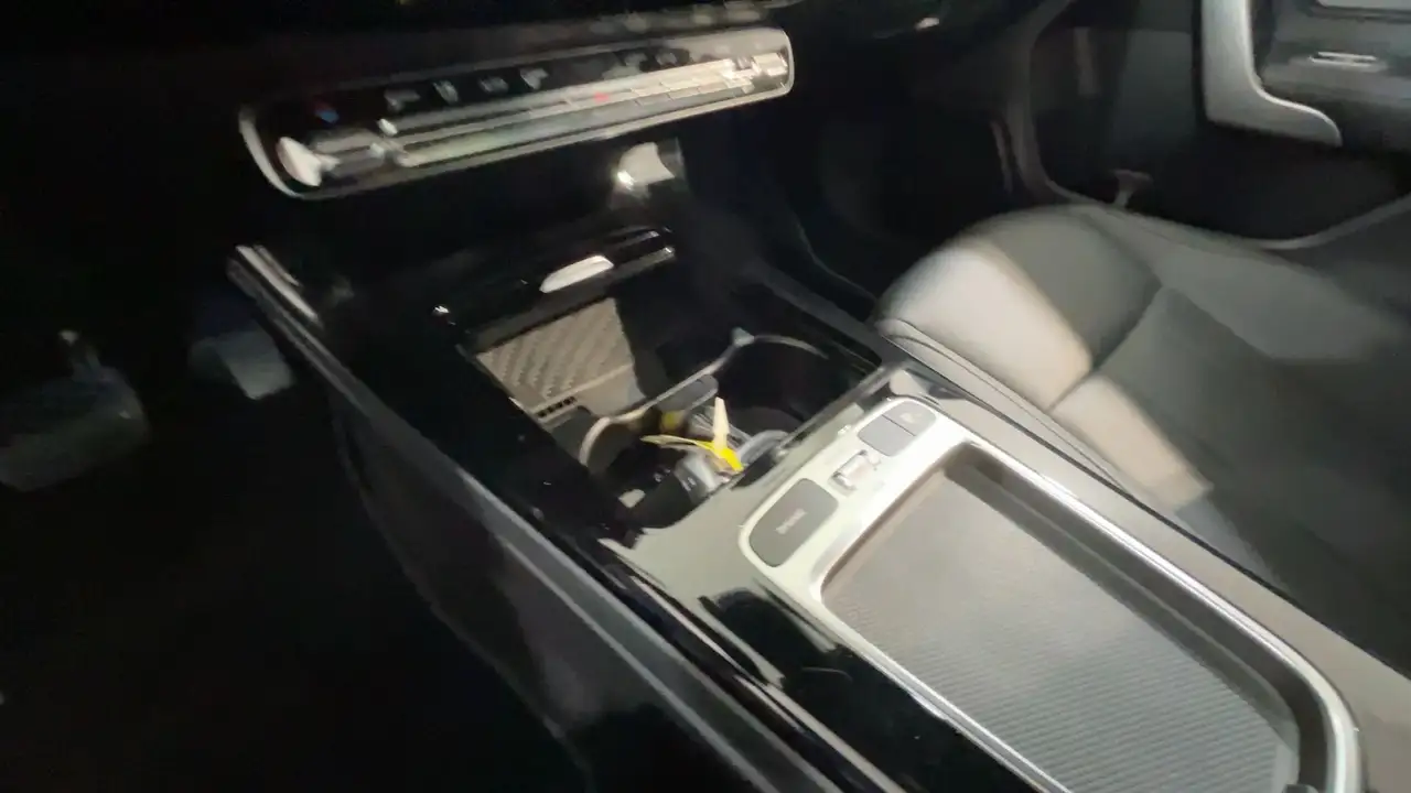 Mercedes-Benz CLA 180 CLA 180d Luxury Line auto 14