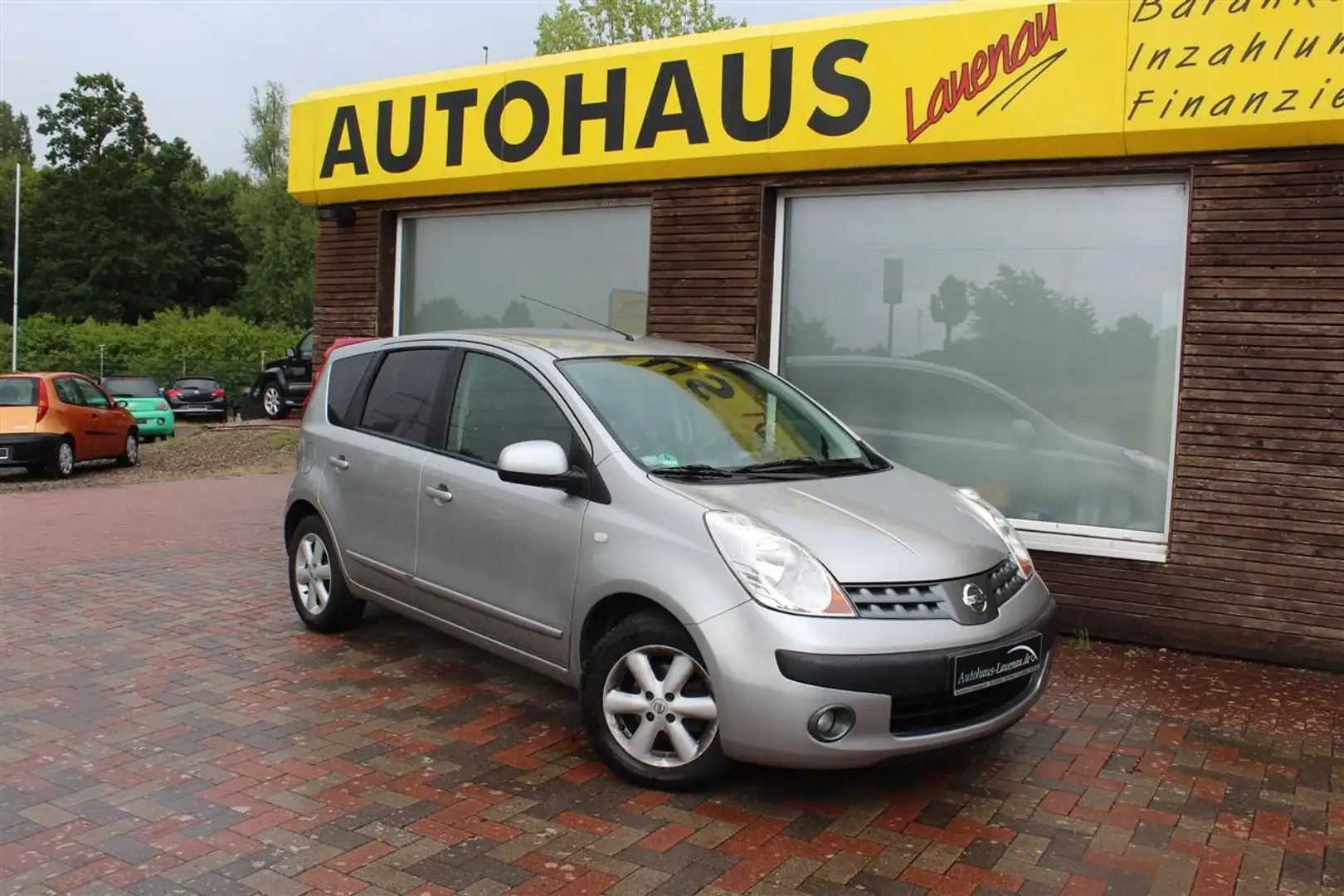 Nissan Note 1.4 Klima, 4x elektr. Fensterh., 1.Hand ! Plateado - 1