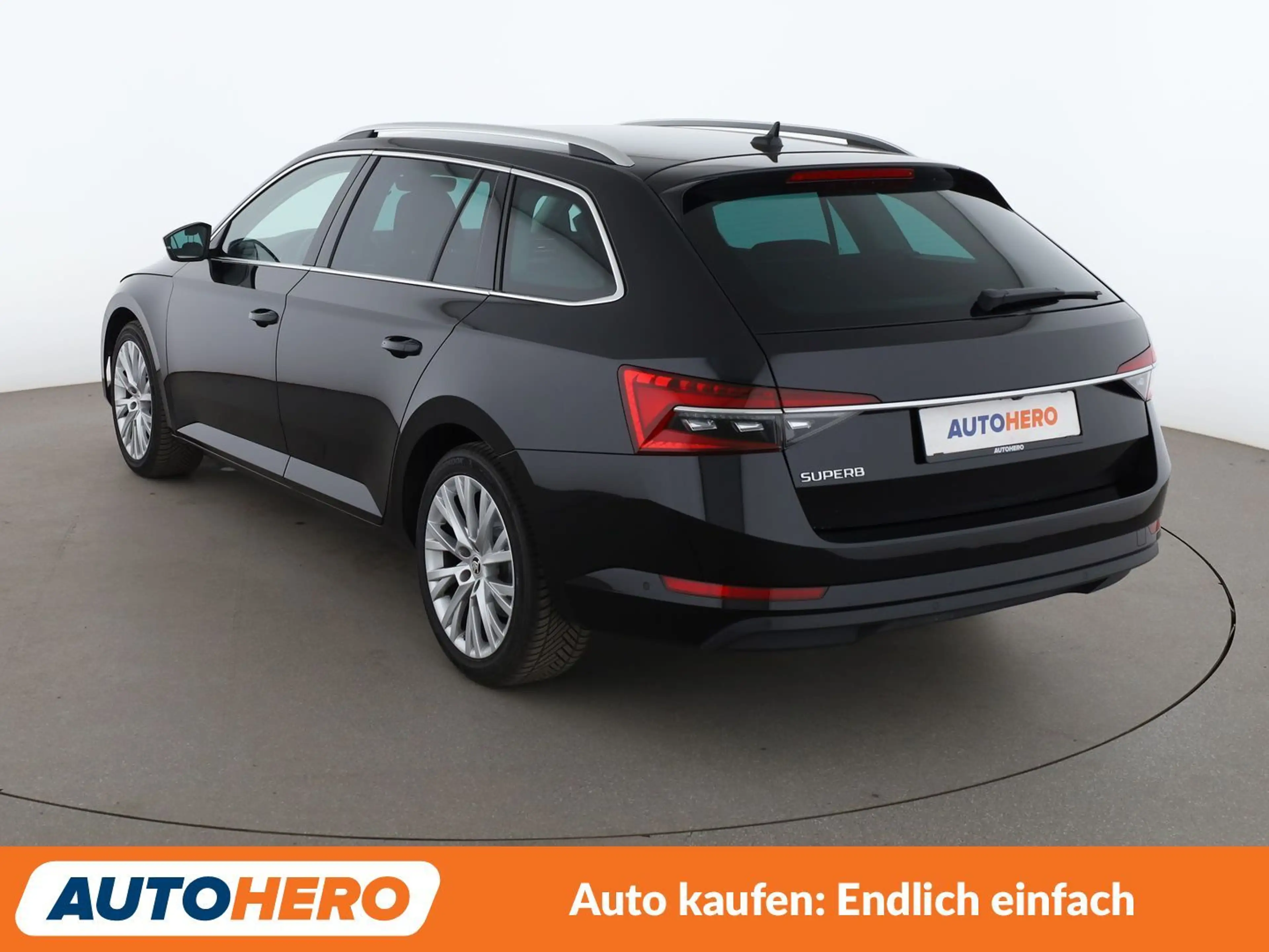 Skoda Superb 2.0 TDI Style Aut.*NAVI*VC*ACC*CAM*PDC*SHZ*ALU* — photo 4