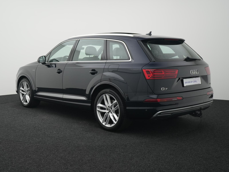 Audi Q7 e-tron quattro S-Line,360,BOSE,LUFT,AHK,PANO — photo 3