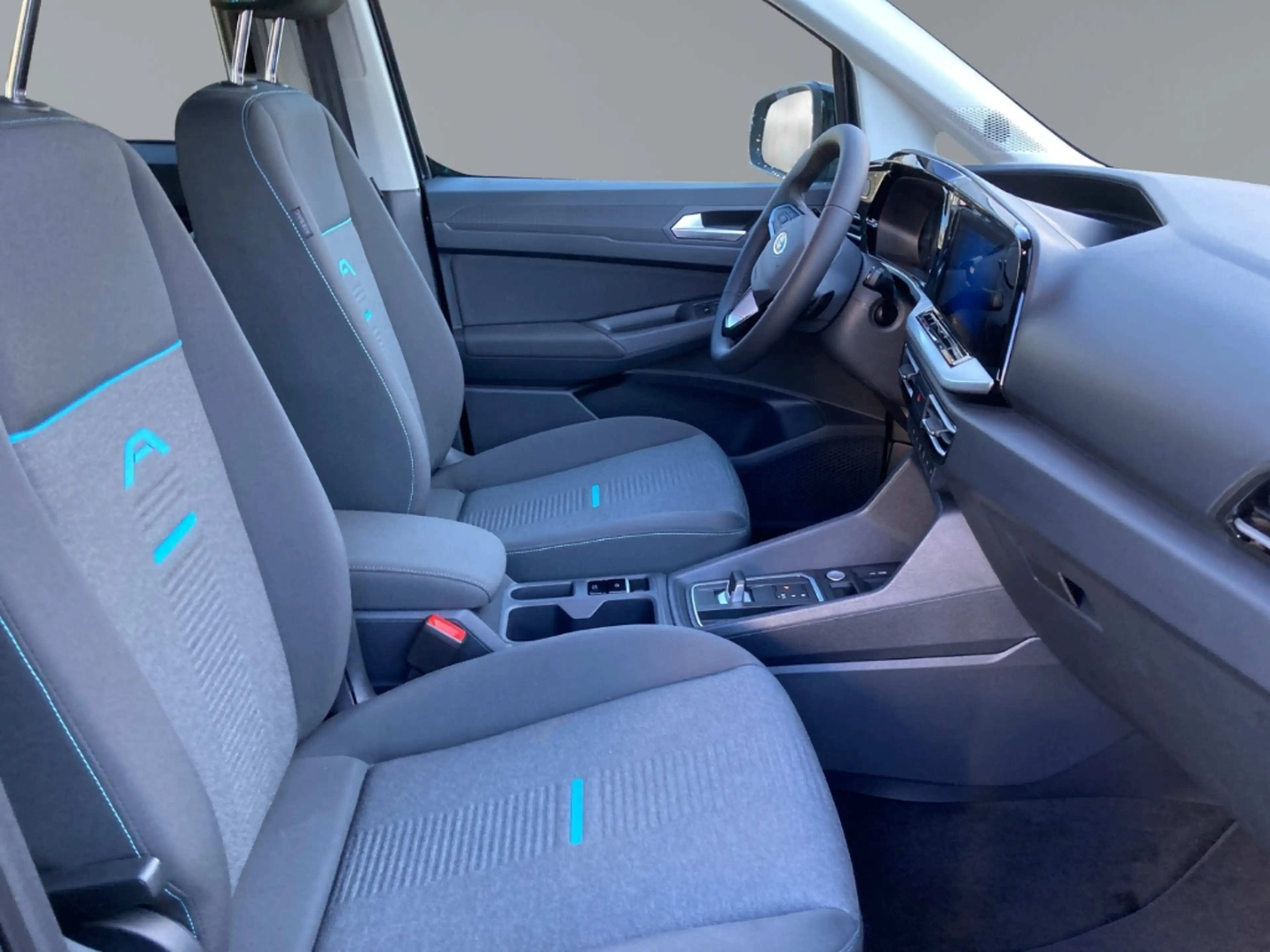 Ford Grand Tourneo Active 5 Sitze GJR LED RFK Panorama Fahrerass.-Pak — photo 12