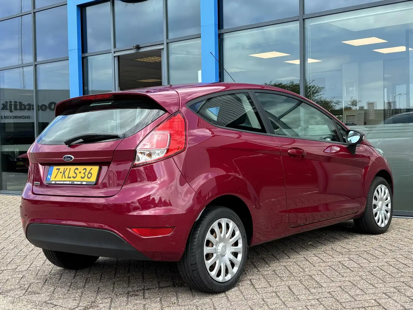 Ford Fiesta 1.0 Style 65PK NIEUWE DISTRIBUTIERIEM!!! Airco Cen Roşu - 2