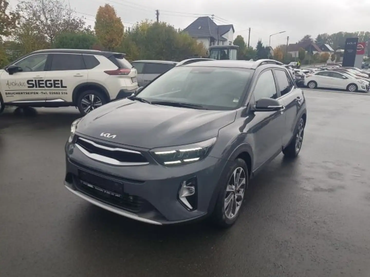 Kia Stonic Spirit Grau - 2