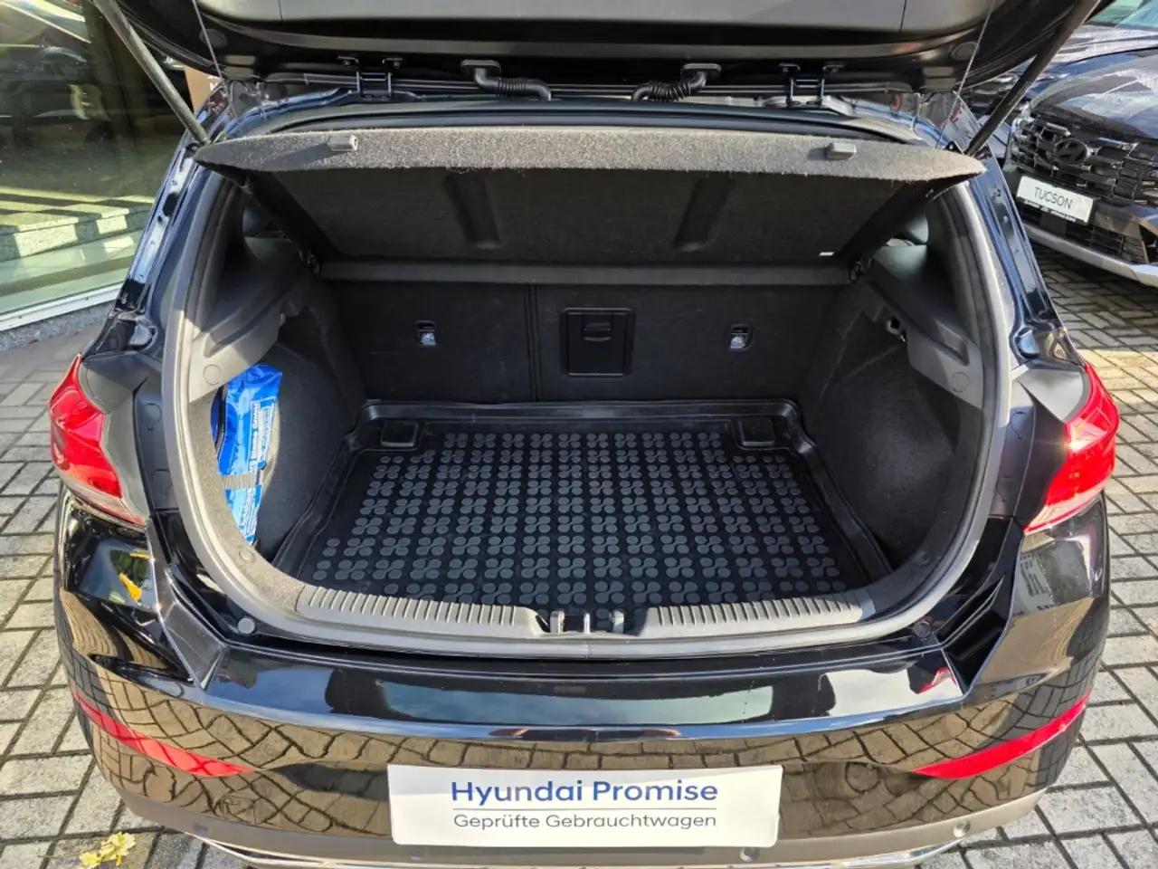 Hyundai i30 1.5 T-GDI 7-DCT Trend / Winterräder / Navi / Smart, миниатюра 23