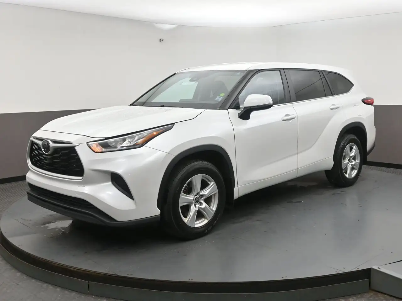 Toyota Highlander снимка Toyota Highlander