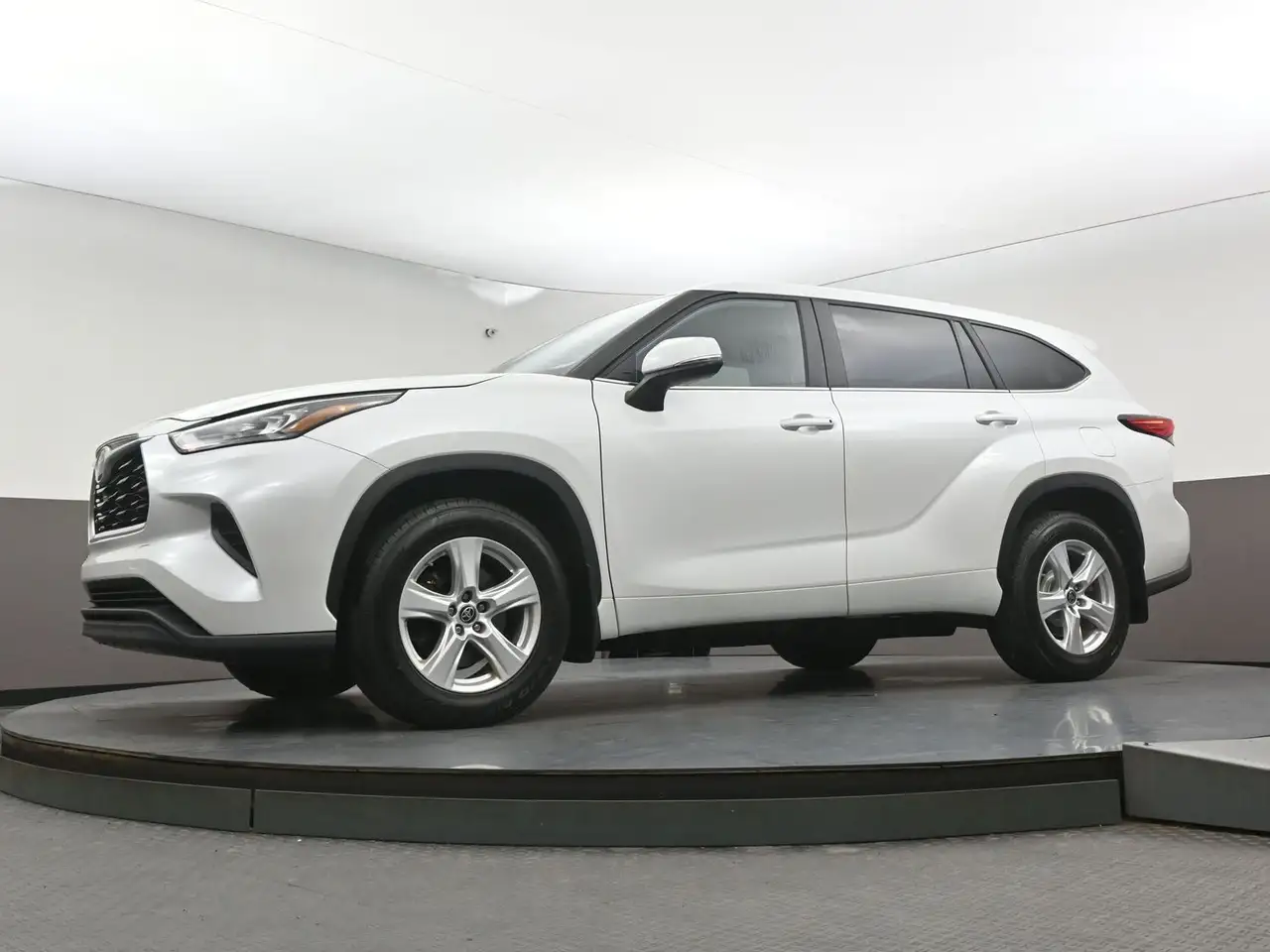 Toyota Highlander снимка Toyota Highlander