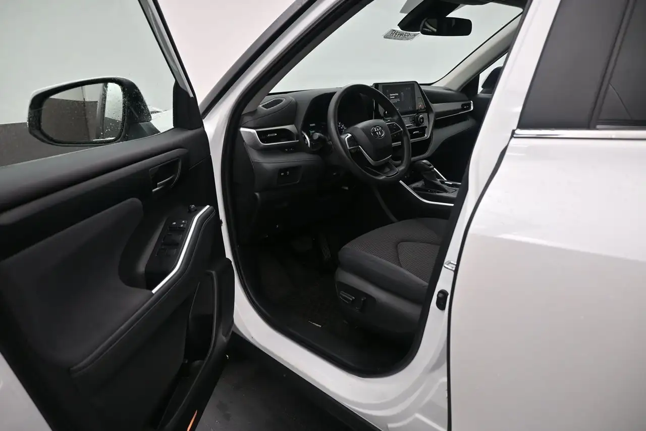 Toyota Highlander снимка Toyota Highlander