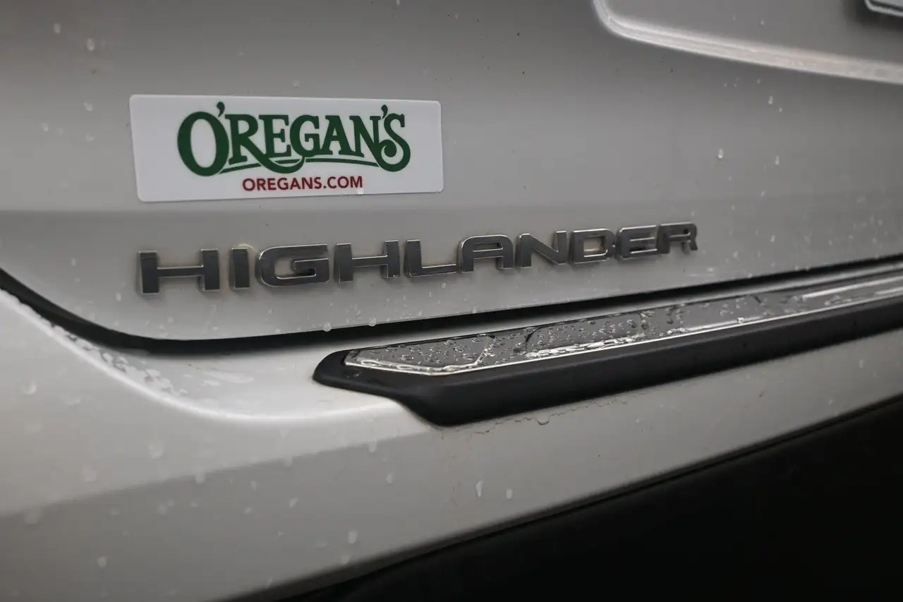 Toyota Highlander снимка Toyota Highlander