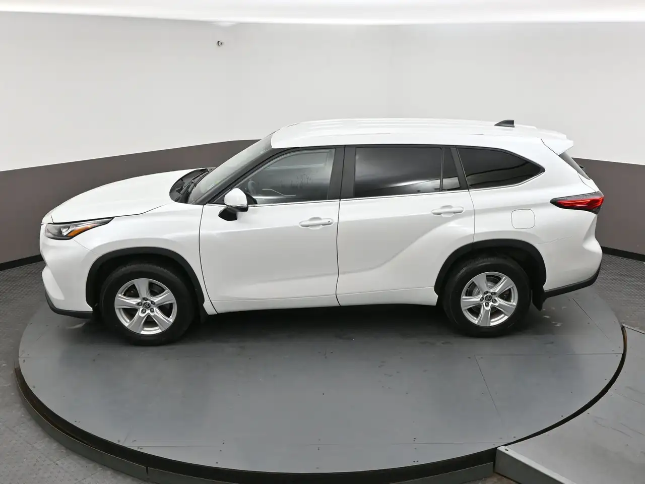 Toyota Highlander снимка Toyota Highlander