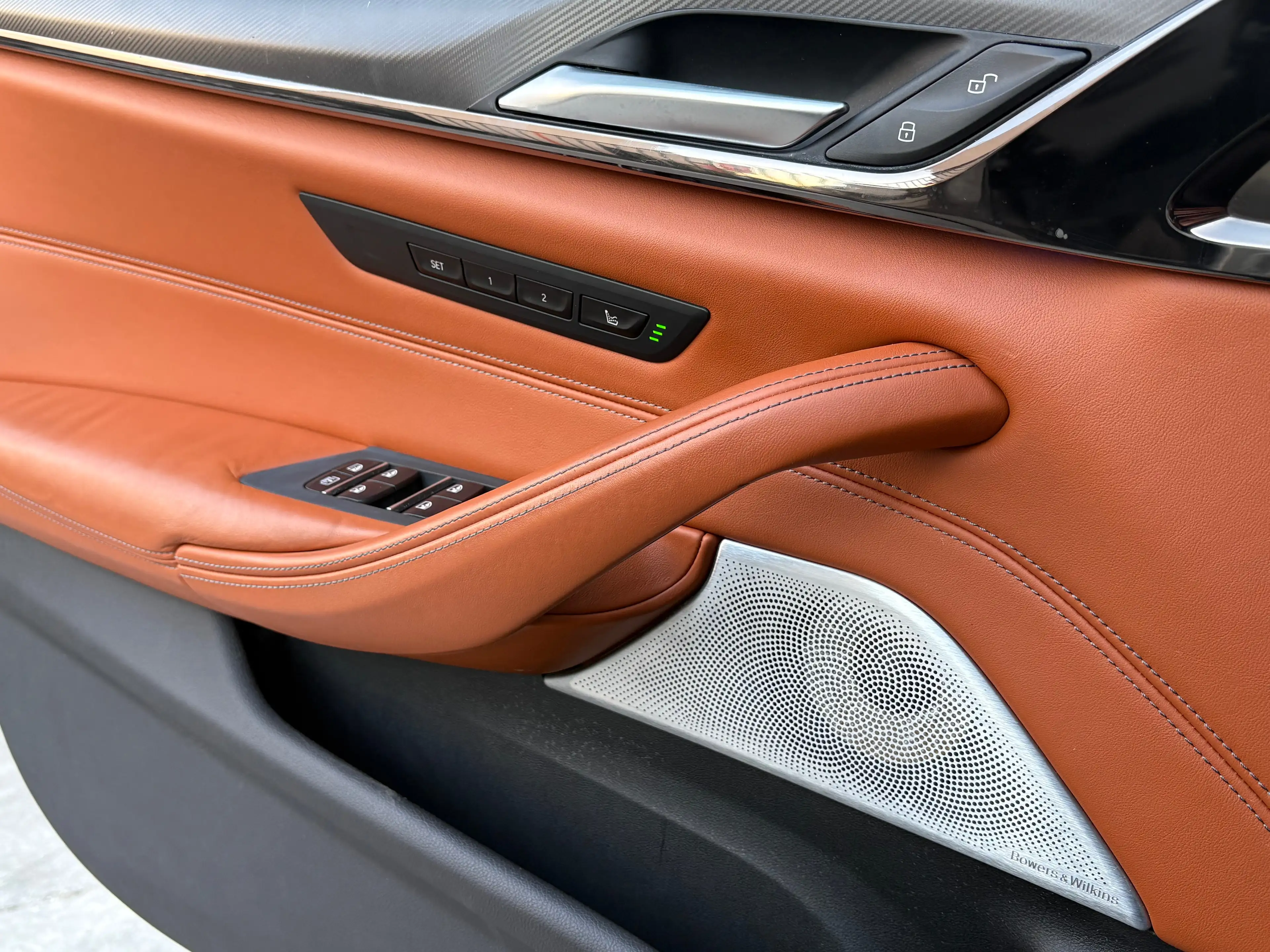 BMW M5 M5 4.4AS V8 Pack Carbone — photo 12