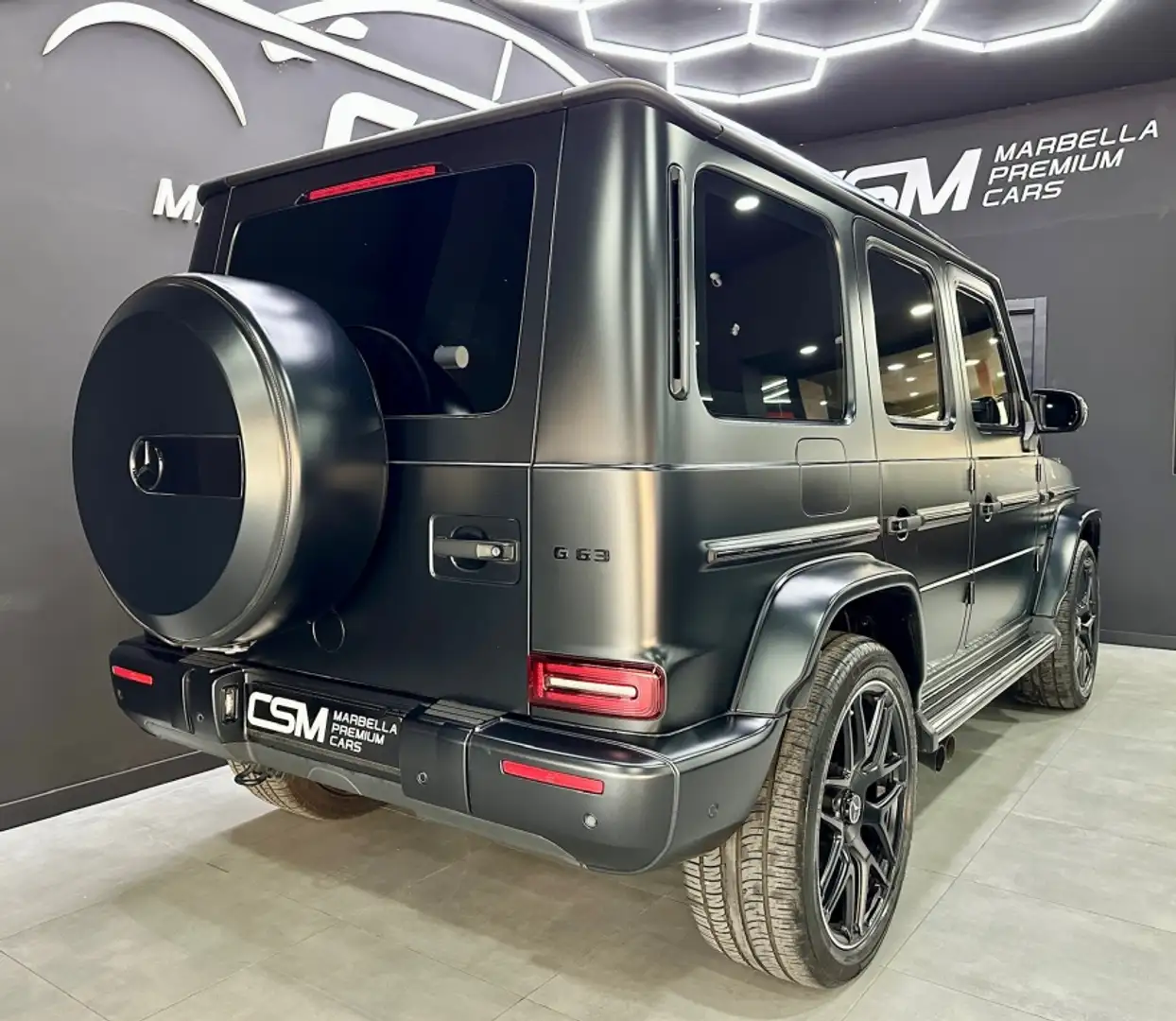Mercedes-Benz G 63 AMG 4Matic 9G-Tronic Negro - 2