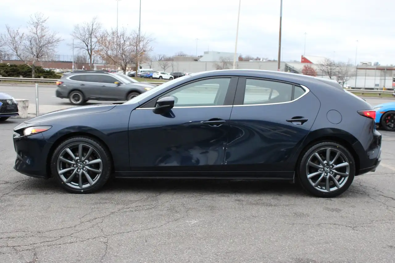 Mazda 3 снимка Mazda 3