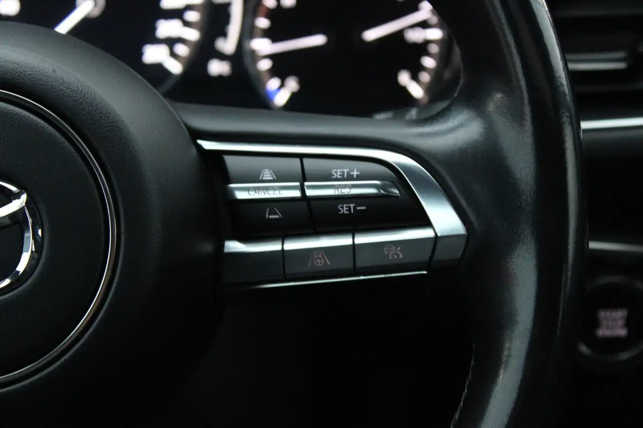 Mazda 3 снимка Mazda 3