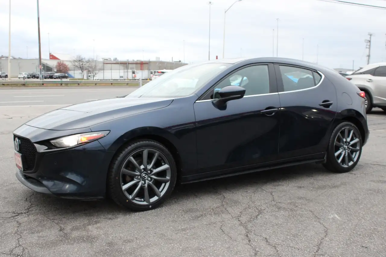 Mazda 3 снимка Mazda 3