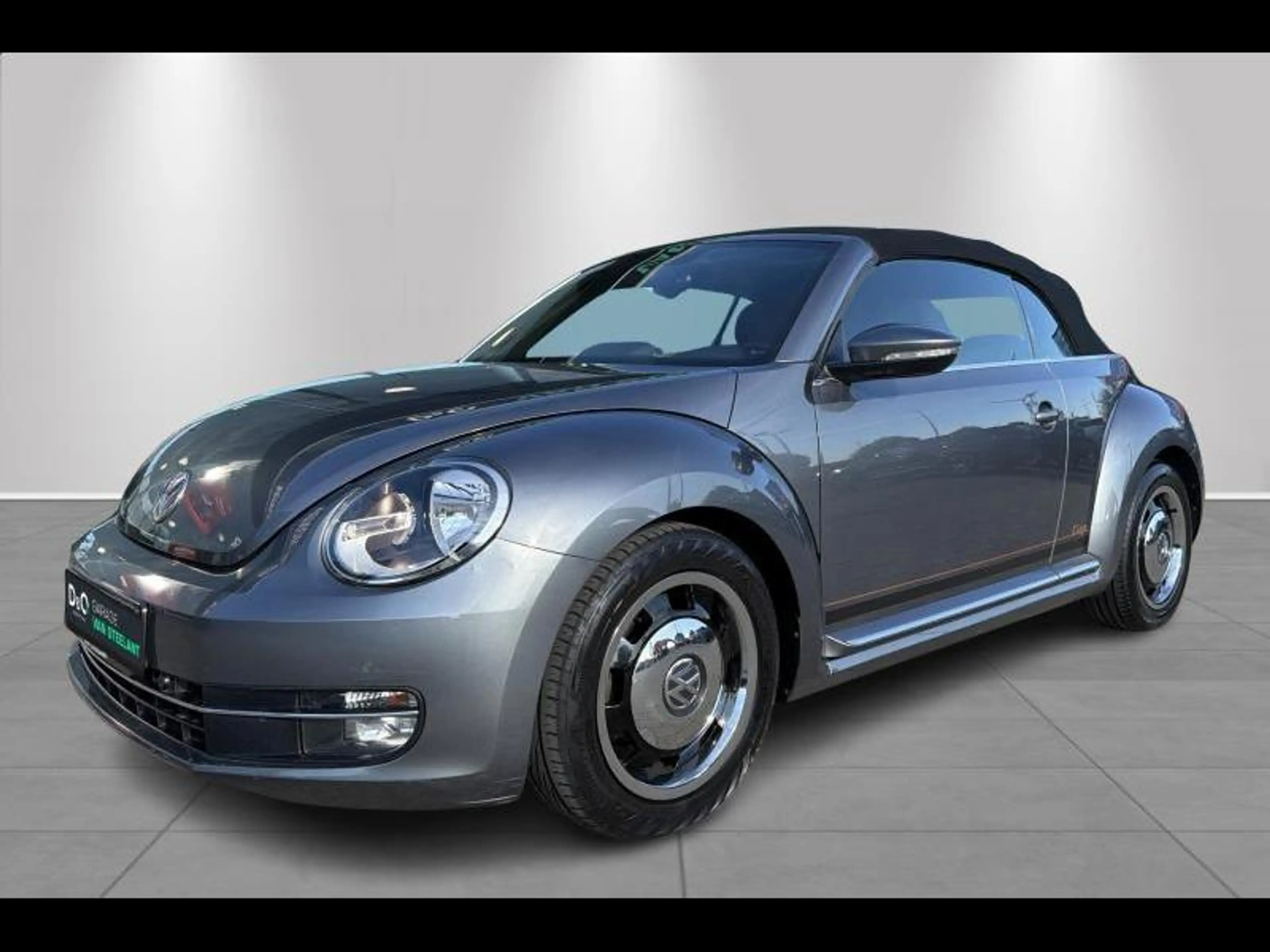 Volkswagen Beetle Cabrio - CUP - 1.2 tsi 105 pk - — photo 2