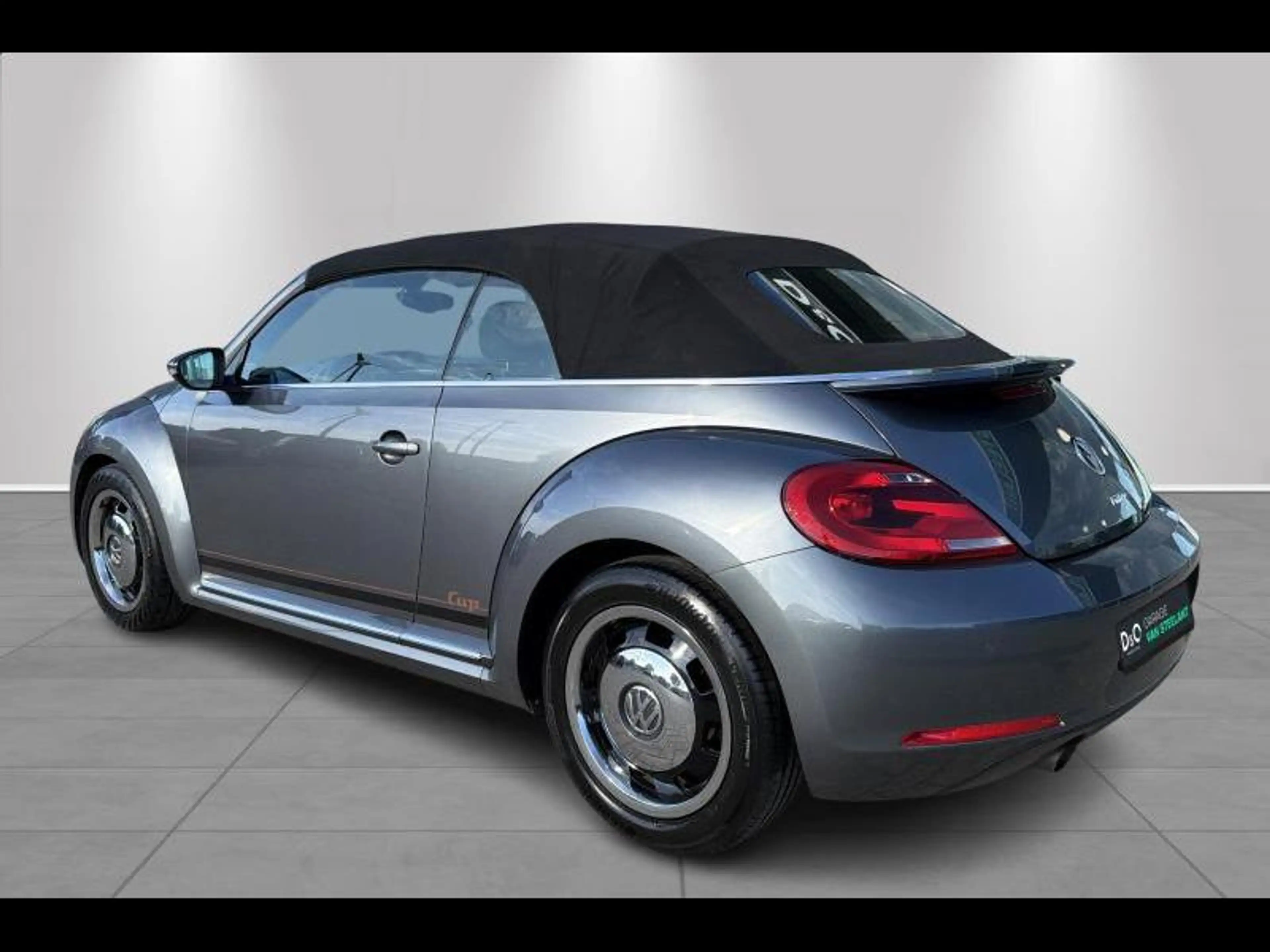 Volkswagen Beetle Cabrio - CUP - 1.2 tsi 105 pk - — photo 6