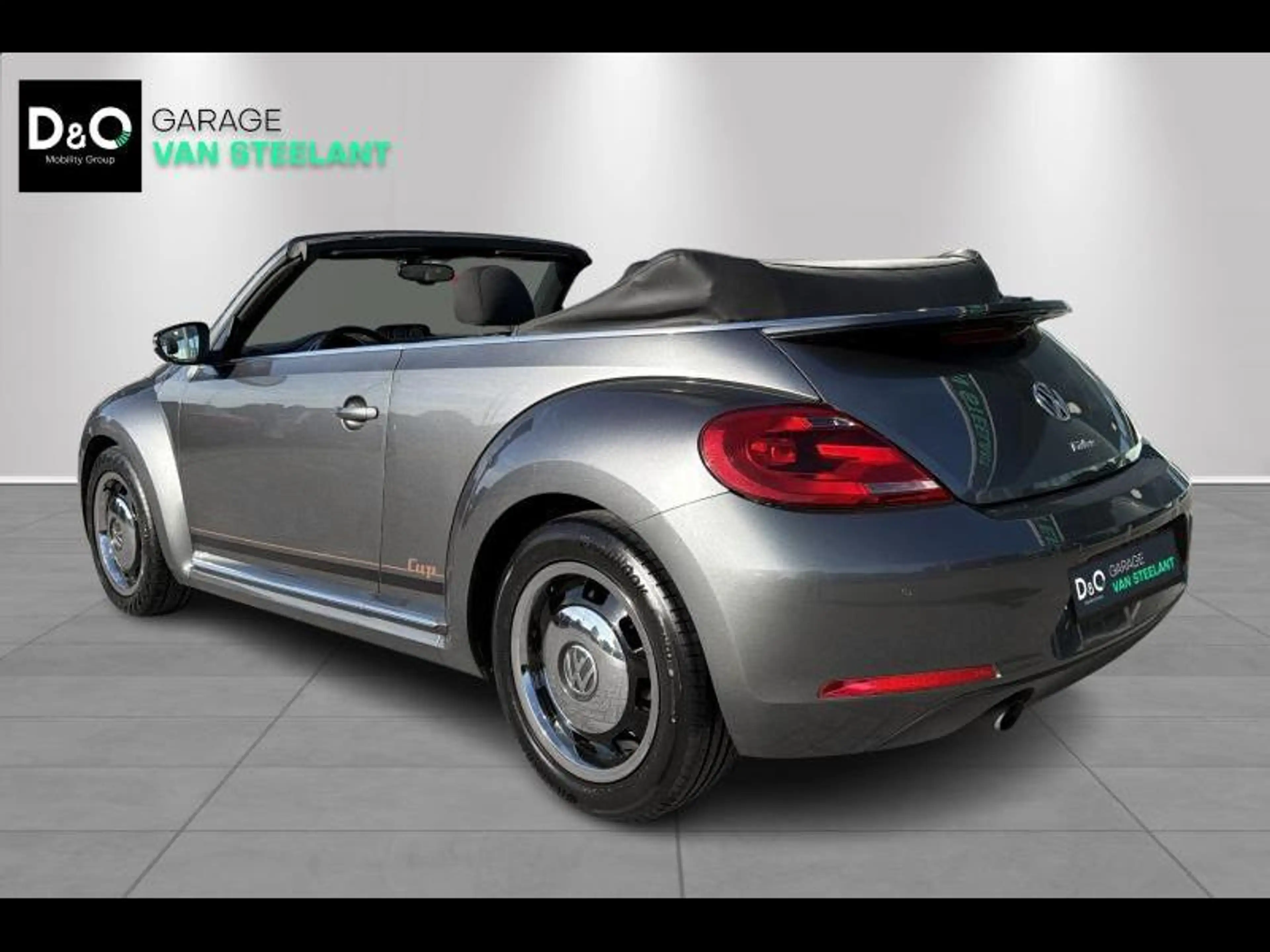 Volkswagen Beetle Cabrio - CUP - 1.2 tsi 105 pk - — photo 5