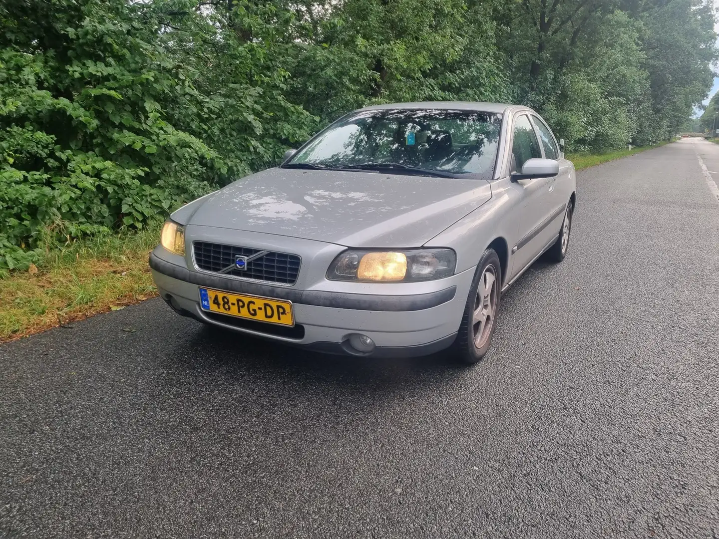 Volvo S60 2.4 Sports Edition Gris - 1
