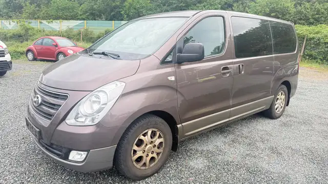 Hyundai H-1 Kasten (Flügeltüren h.)