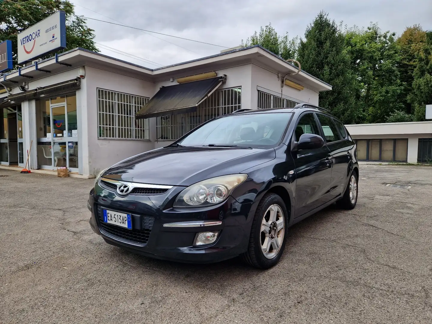 Hyundai i30 CW 1.4 Active bluedrive Gpl Nero - 1