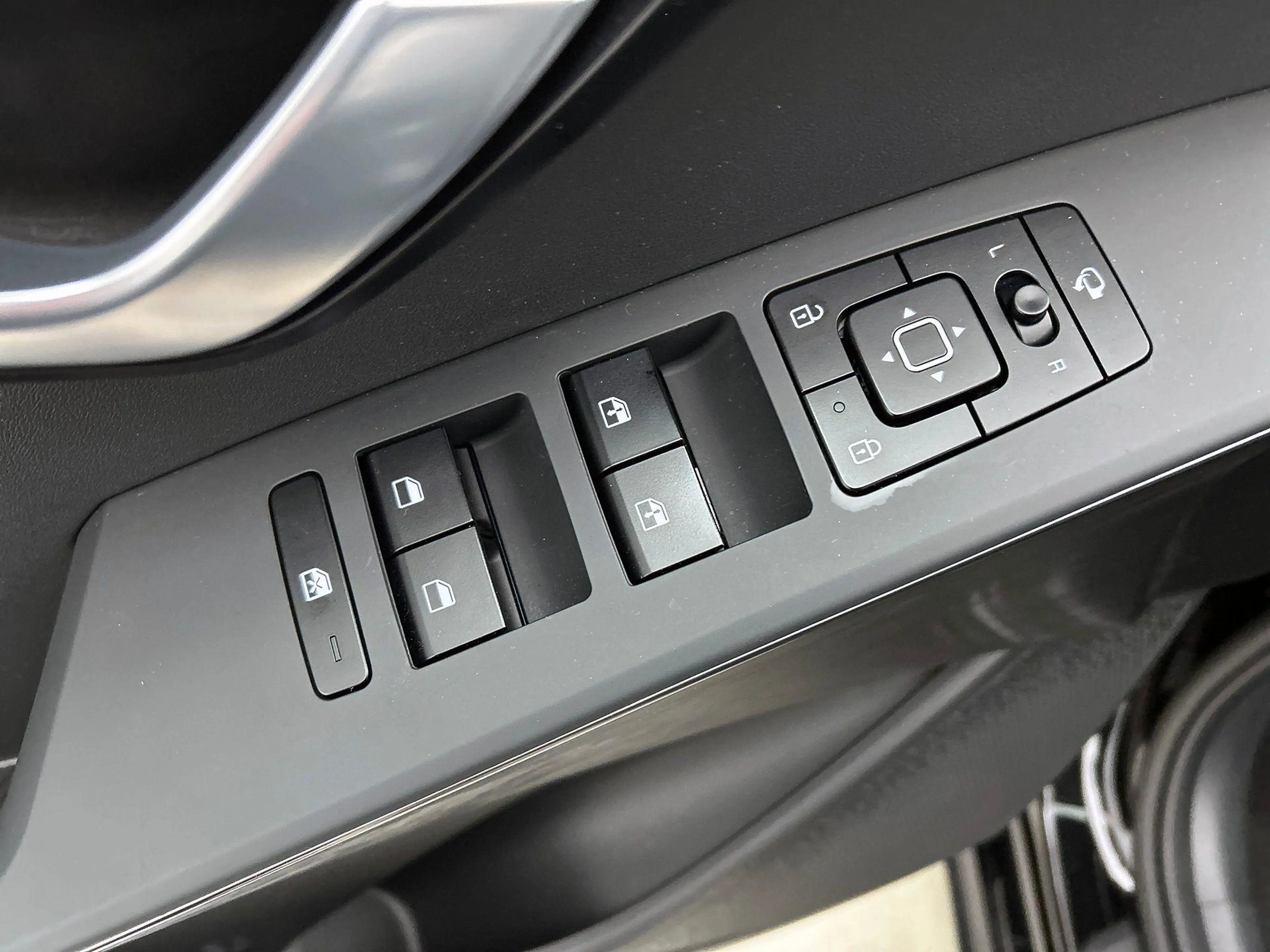 Kia Niro 1.6 GDi Hybrid DynamicLine CAMERA | NAVI & CARPLAY — photo 40