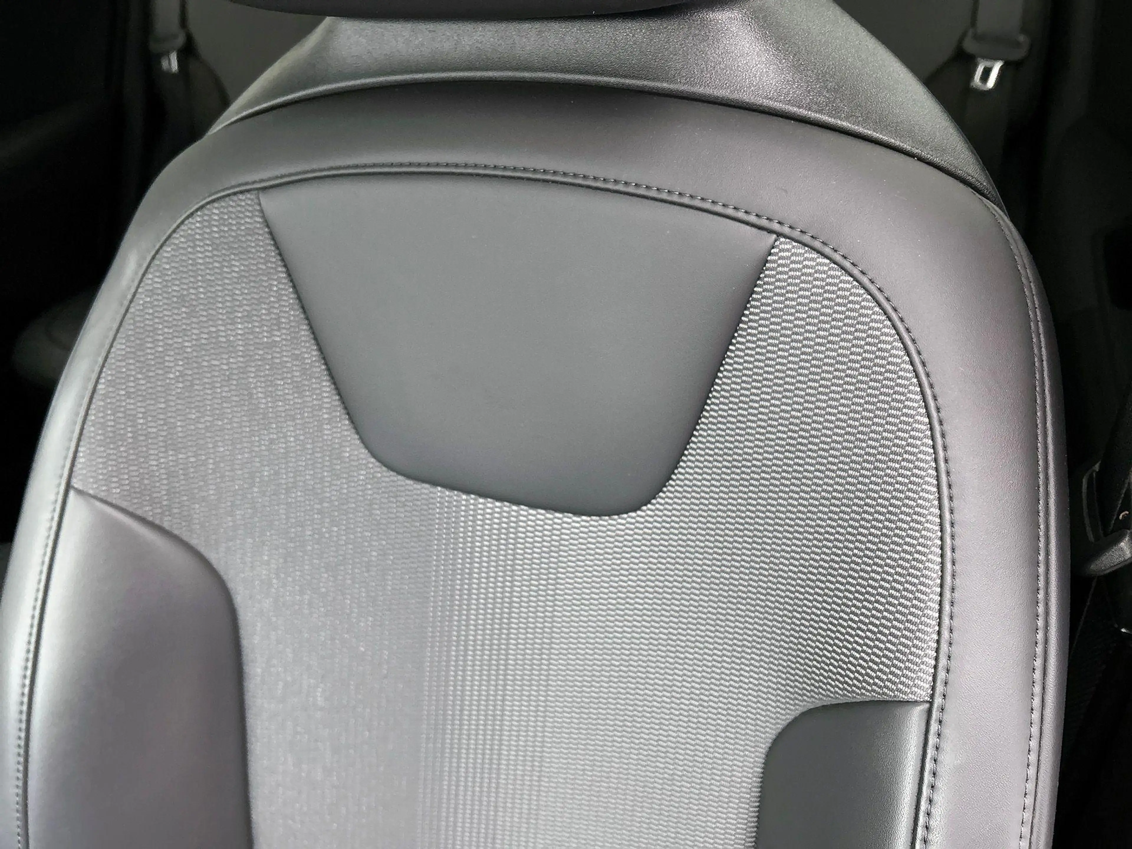 Kia Niro 1.6 GDi Hybrid DynamicLine CAMERA | NAVI & CARPLAY — photo 24