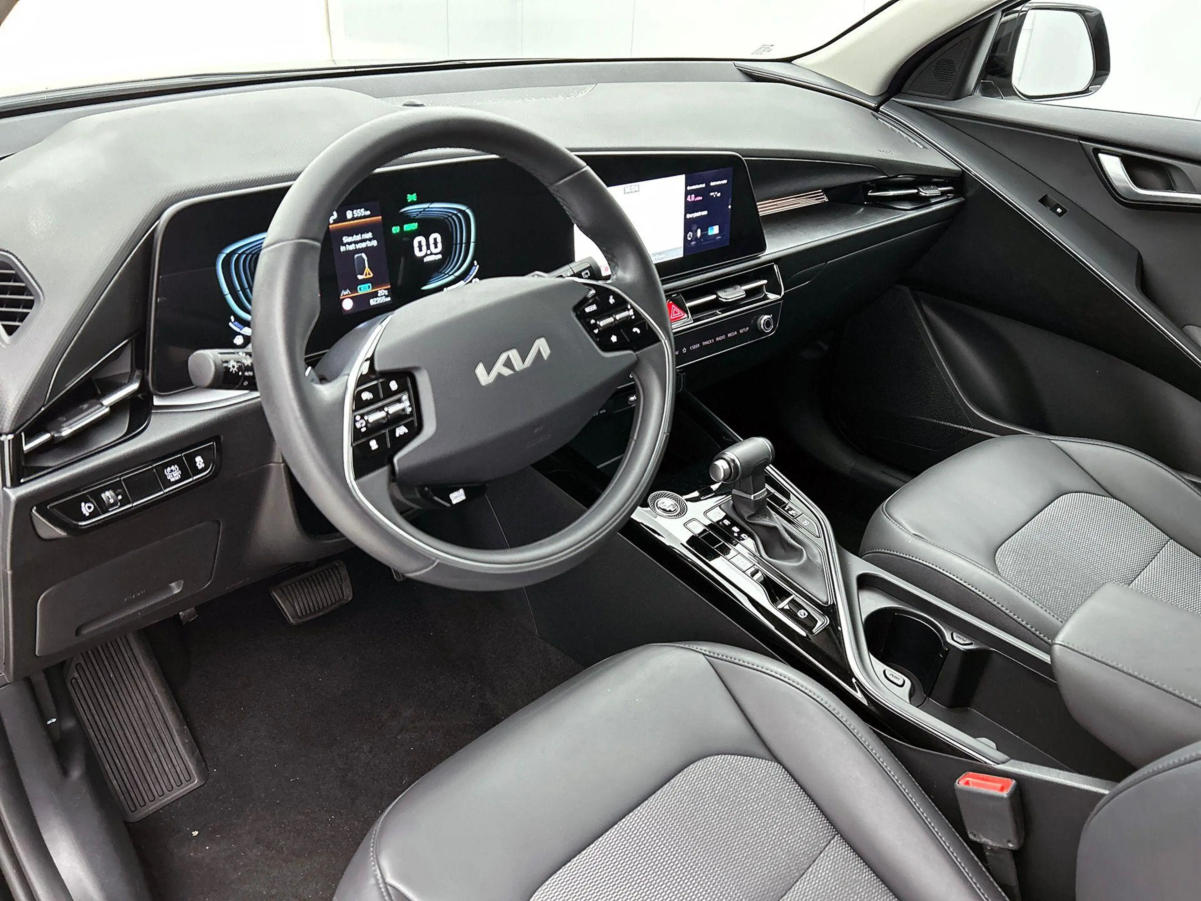 Kia Niro 1.6 GDi Hybrid DynamicLine CAMERA | NAVI & CARPLAY — photo 27